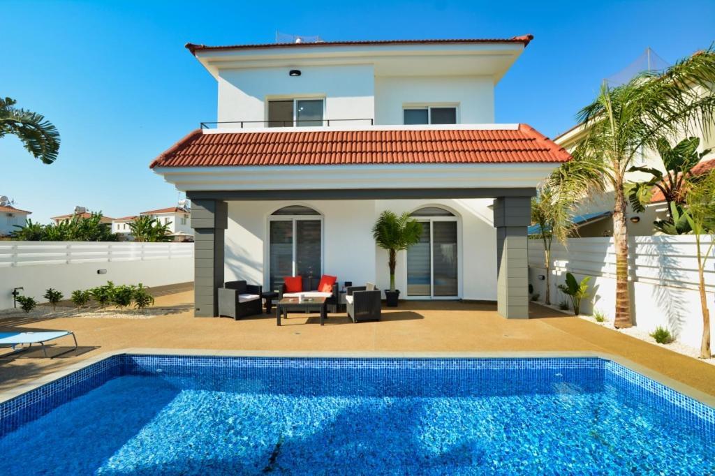 Villa Mario - 2Min Walk From Kapparis Beach Παραλίμνι Εξωτερικό φωτογραφία